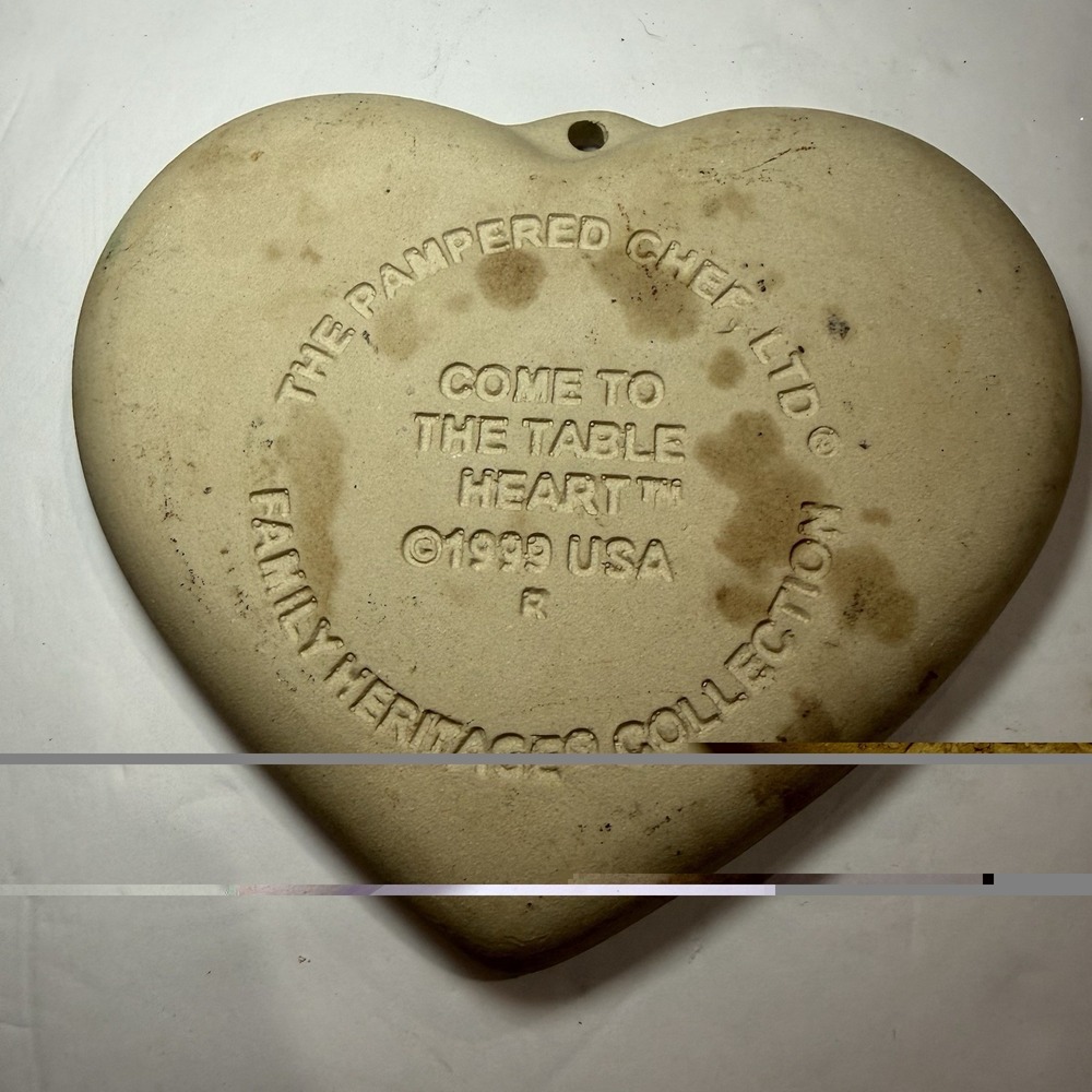 Pampered Chef 1999 Come To The Table Heart Stoneware Cookie Mold USA - Picture 4 of 7